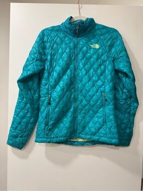 The North Face Women's Teal Quilted Puffer Jacket